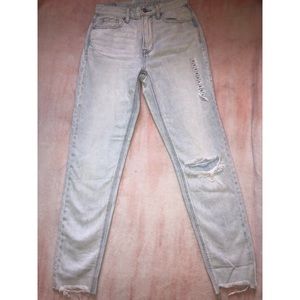 American Eagle High Rise Mom Jeans